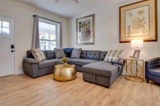 3 Mi to Dtwn Indy Urban Retreat with Outdoor Space - 5