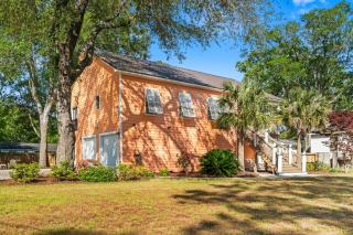 Spectacular Beach House! Arcade Games & Hot Tub! Sleeps 12! - 9