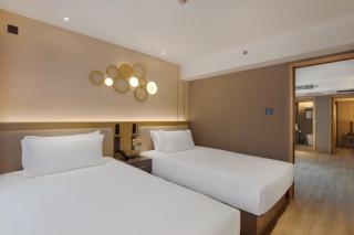 Orange Hotel Beijing Yansha Landmark River - 4