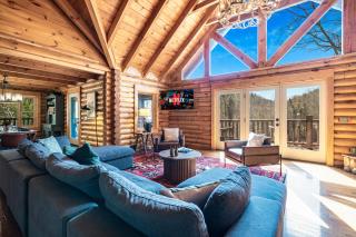 Luxury Heated Pool Cabin with Mountain Views, Theater & Game room - 5