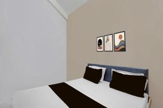 SPOT ON MOON SEZ - 3