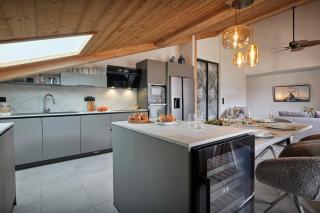 Coco Chatel - OVO Network - 2