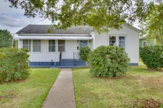 Charming Cottage with Mississippi River Views! - 9