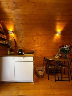 Small wooden paradise near the sea - 1