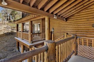 The Village Timber Lodge at Big Bear - Downtown Log Cabin Retreat - 9