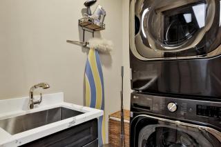 Whispering Pines Big Bear Lake - Ultra-Modern Luxury Log Cabin Retreat - Hot Tub - 2