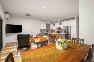 Lake & Laughter Unit 2 - 4