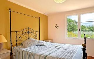 Villa spacieuse avec piscine à Saint-Michel-d'Euzet - 4