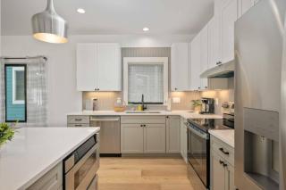 Lake & Laughter Unit 1 - 5