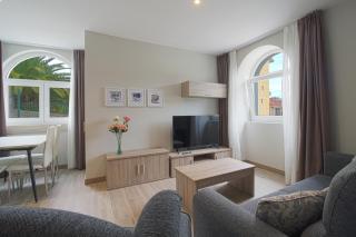 Apartamentos Turísticos La Pontificia - 9