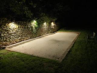 Villa spacieuse avec piscine à Saint-Michel-d'Euzet - 2