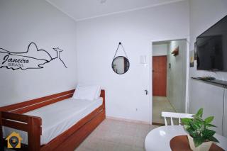 Charmoso Quarto e Sala em Copacabana p/ 4 pessoas - 8