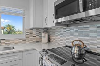 Island Beach Club P1C - 5