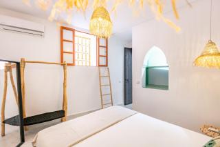 Casa Coloré terrace and bohemian charm - 1