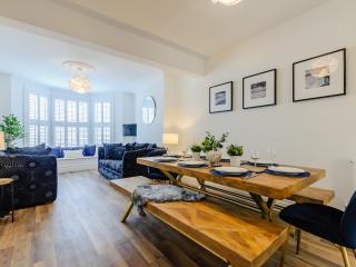 The Old Guest House - 0