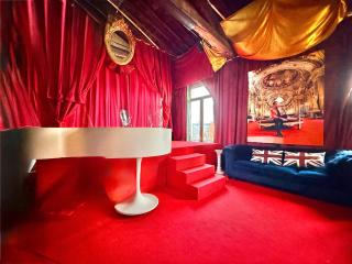 10 Très Grande Chambre insolite double volume XL, proximité gare de tourcoing - 3