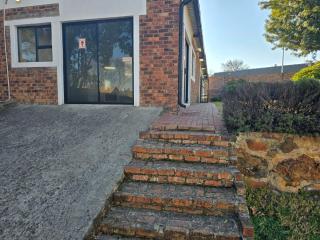 Aquasaints Guest Lodge - 9