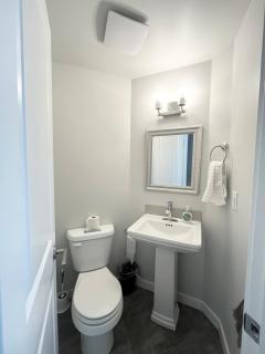 Cozy Home 3 Queen Beds - 5