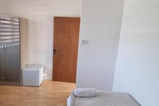 House - Sleeps 6 - Parking - Garden - 5