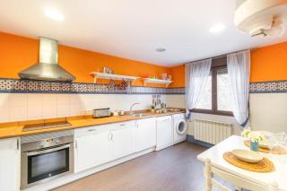 Gran casa rural con barbacoa ideal para familias - 1