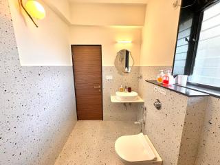 Romantic 2BHK Mangrove View Apartment - Private Stay for Couples and Families in Candolim - 4