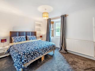 Balnamuir Farmhouse - 3