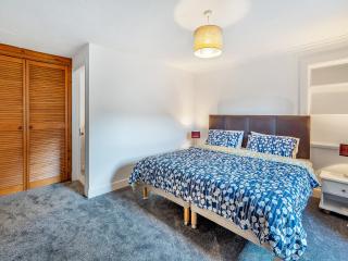 Balnamuir Farmhouse - 4