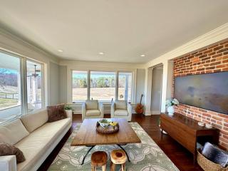 Manor House & Farm Stay - 7