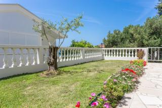 Studio Podaca 6736b - 1