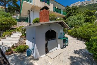 Apartments by the sea Brela, Makarska - 2713 - 1