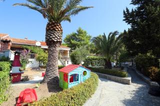 Family friendly apartments with a swimming pool Bol, Brac - 14379 - 1