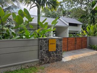 Furnished Villa Near Kurumbanadom StAntony Church - 0