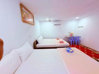 Sweet Jungle Bungalows - 3