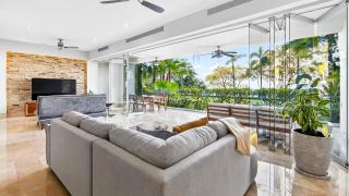 Garden-Access 2BR with Spectacular View - 0