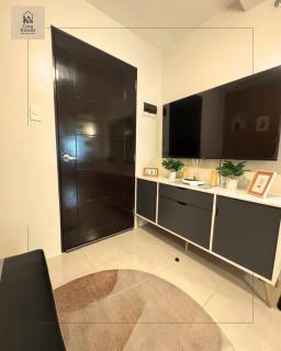 Urbanic Styled 2BR - City Views Unit - 8