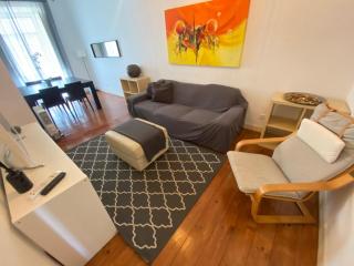 Typical Lisbon Apartment 2bdr - 0