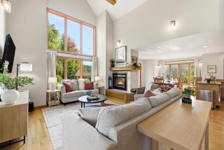 5BR Galena Retreat with Hot Tub and Game Room - 6