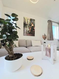 Modern corner apartment with brand new furnishing - 9