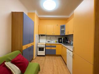 Comfy - Old town apartment Bratislava - 3
