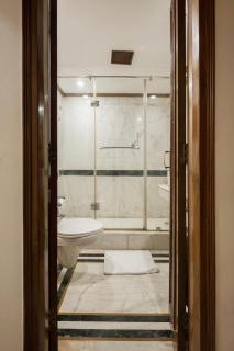 Hotel Kwality Regency - 1