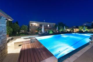 Family friendly apartments with a swimming pool Murter - 20859 - 1