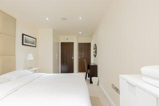 Hestia Travel Colindale - 7