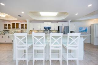 Phoenix on the Bay 1201 condo - 7