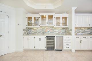 Phoenix on the Bay 1201 condo - 3