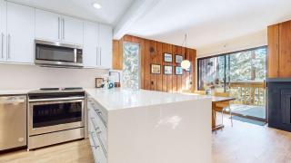 Cozy Cabin for 6 - Near Canyon Lodge & Slopes - 3