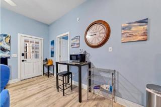 Jungle House Luxury Homes - Columbus Downtown Short North - Near Convention Center & Nationwide Arena - Free Parking - Pet Friendly - Over 5,800 Five Stars - Columbus - 8