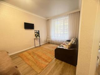 Светлые апартаменты на Экспо - 7