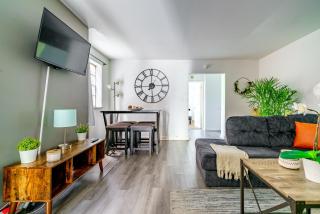 Jungle House Columbus Sleep 12 Downtown Ohio Free Parking - Steps to Convention Center & Nationwide Arena - 2BR Short North Luxury Home - Over 5,800 Five Star Stays - Columbus - 7