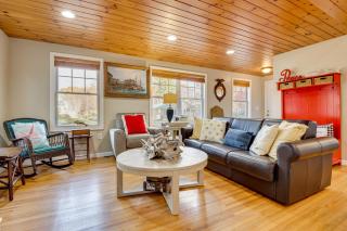 Less Than 1 Mi to Dtwn Ogunquit! Coastal Family Retreat - 5