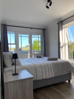 Sunny Side Apartment - 8